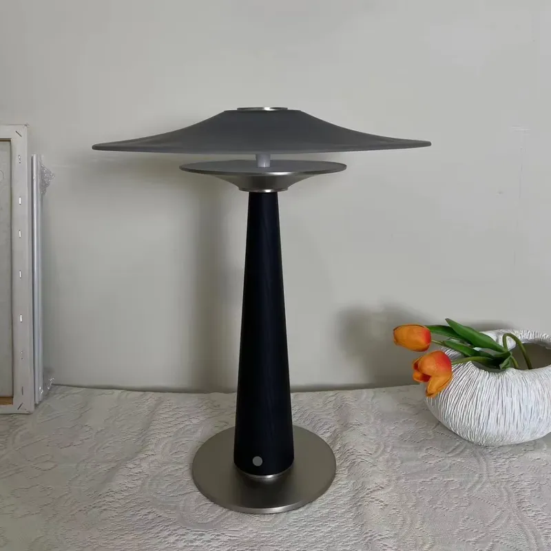 Luminária de Mesa de Designer  - Solar Lamp avaliação e preço